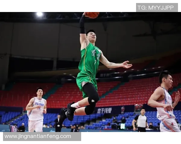 南京篮球队以85分领跑冠军赛积分榜展现强劲实力和竞争优势